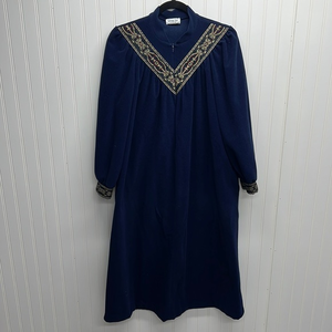 Vintage Vanity‎ Fair velour house coat